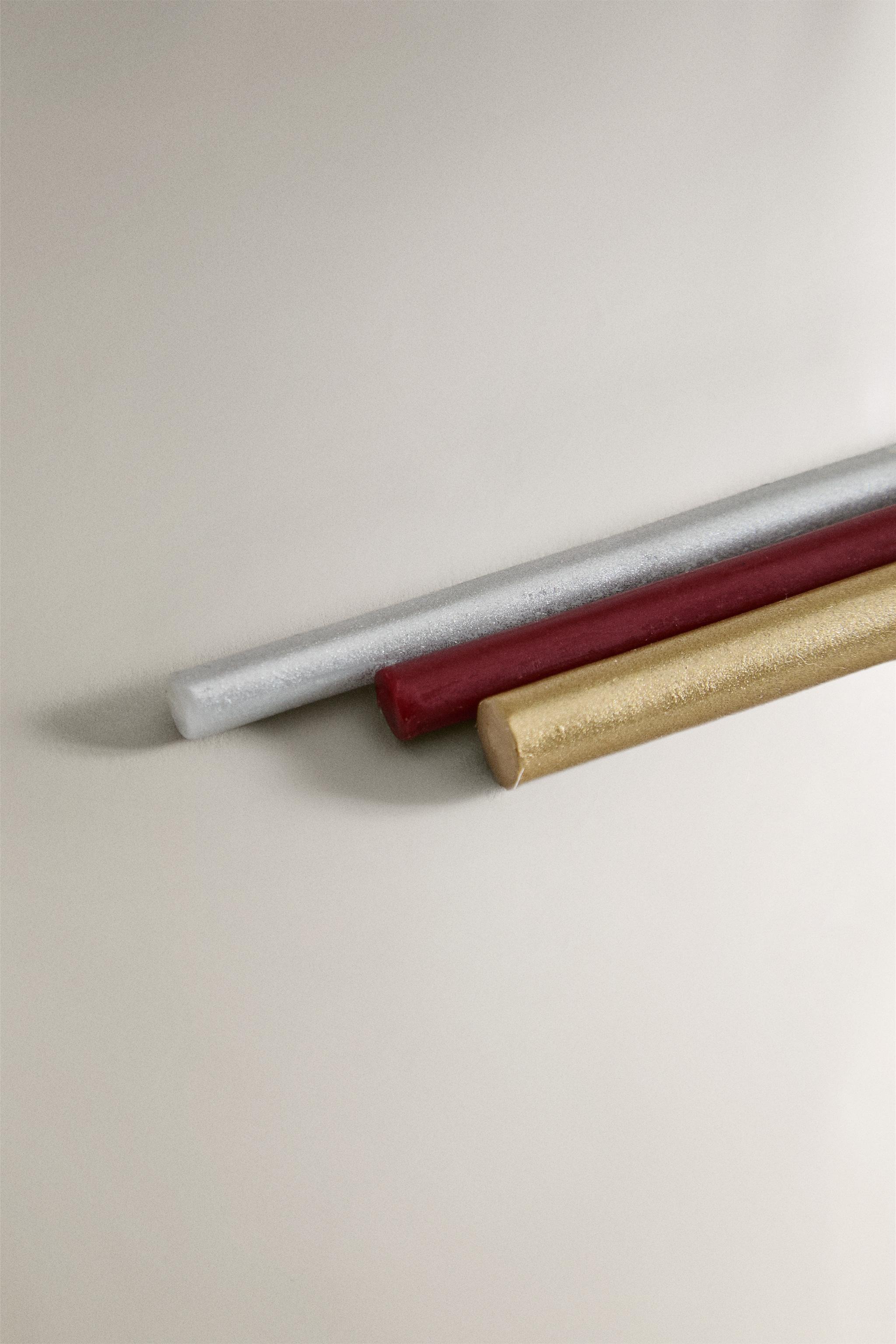 SET OF LONG MULTICOLORED CHRISTMAS CANDLES (SET OF 15)